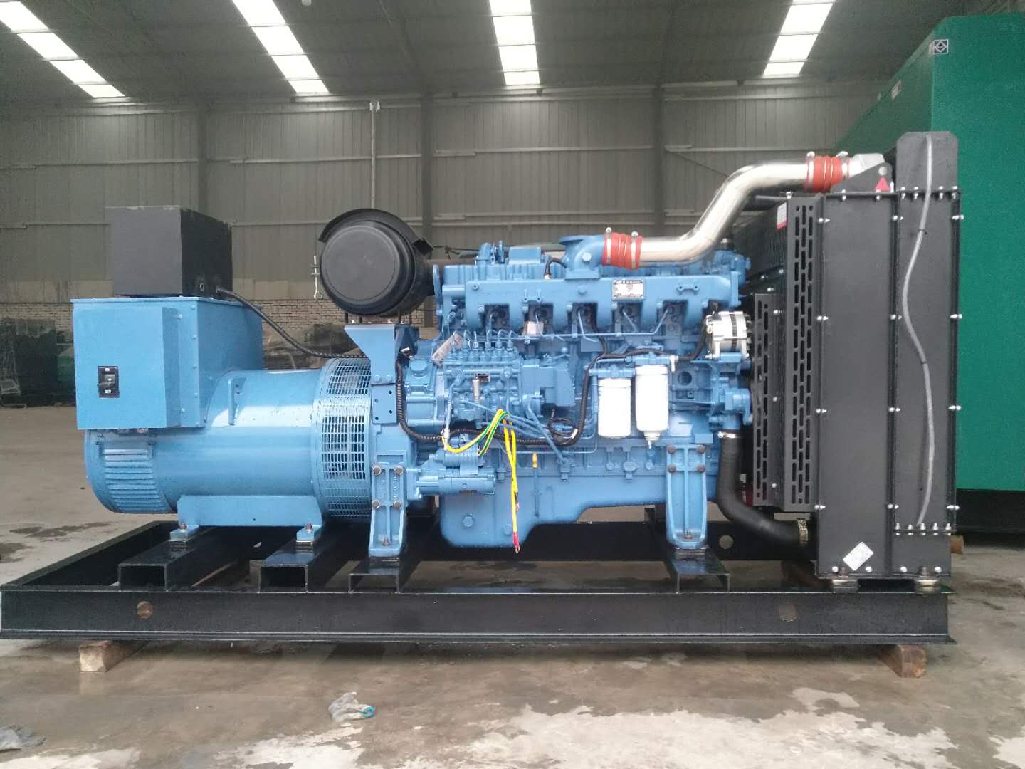 甘(gan)肅300kw發電(diàn)機組