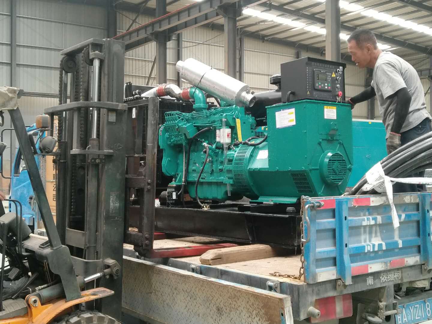 康(kāng)明斯柴(chái)油發電(dian)機怎麼(me)操作