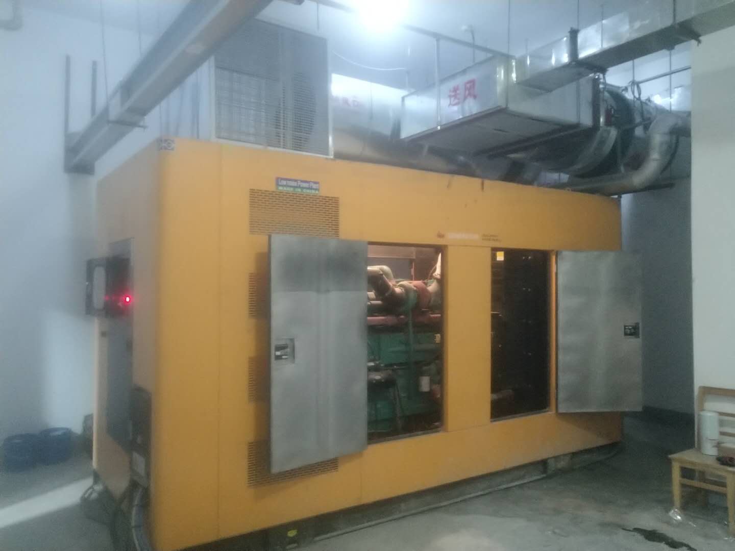 靜(jing)音式柴油(yóu)發電機價(jià)格